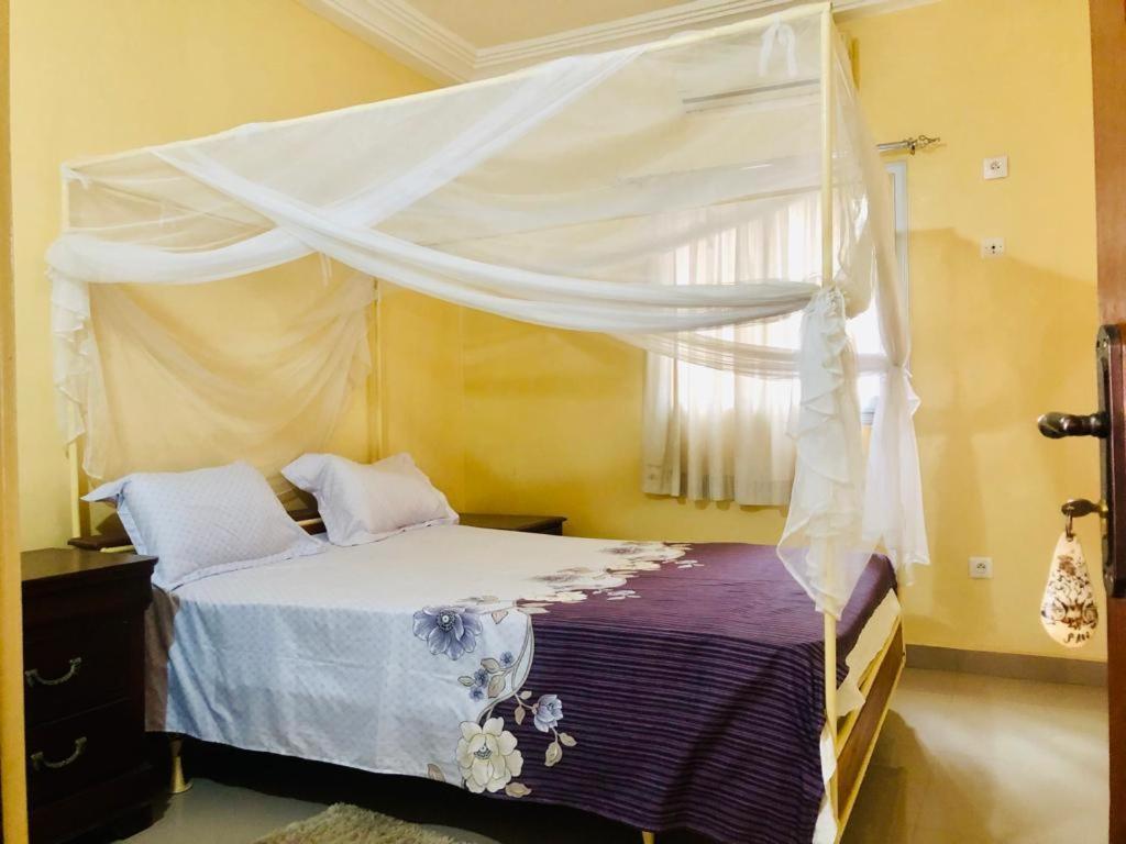 Hotel Toolbi Niaga Экстерьер фото