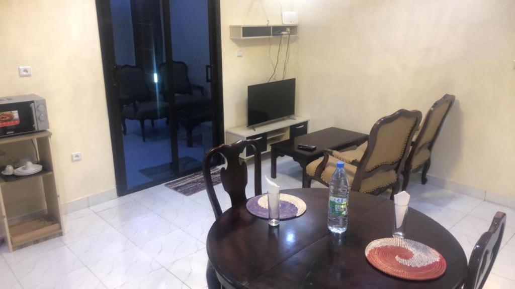 Hotel Toolbi Niaga Экстерьер фото