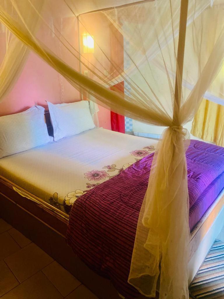 Hotel Toolbi Niaga Экстерьер фото